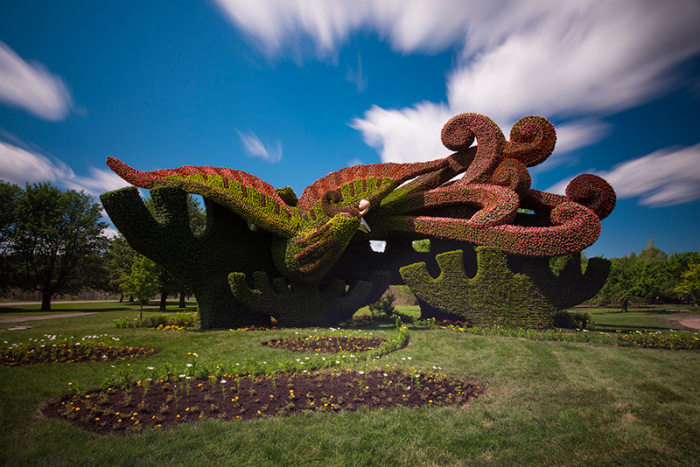 1 garden sculpture