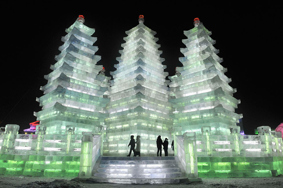 temple-ice-sculptures