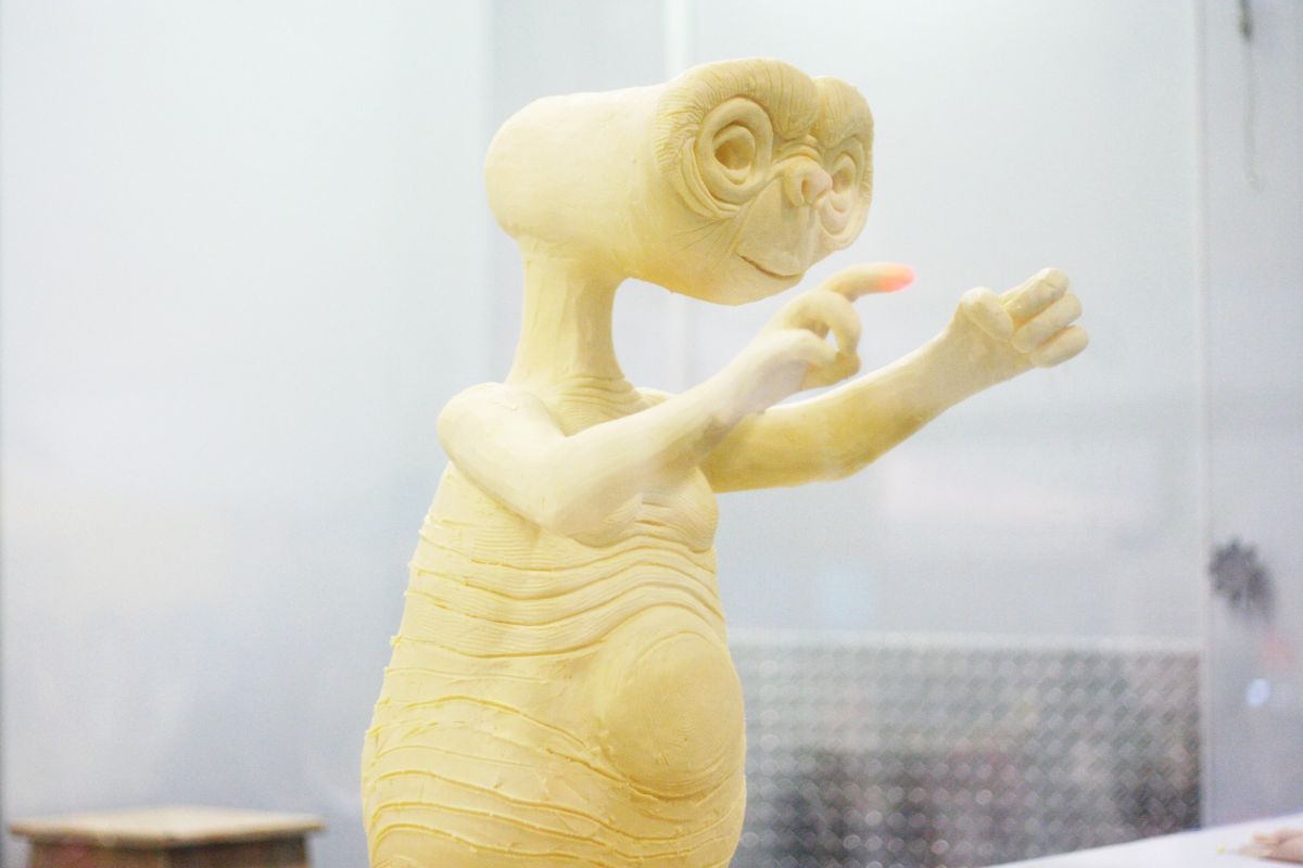 butter sculpture alien