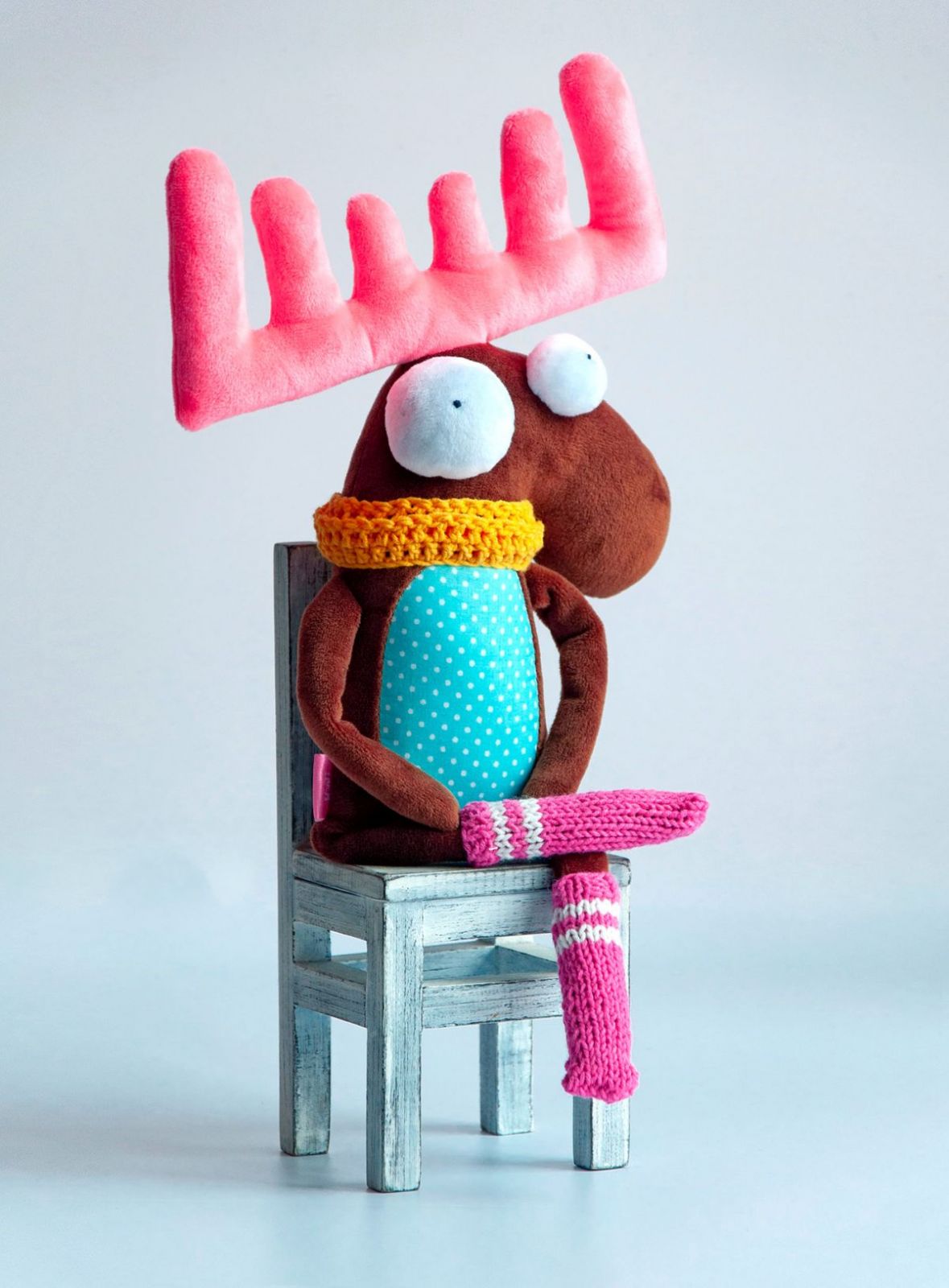 fun toy sculpture reindeer by lidiya marinchuk