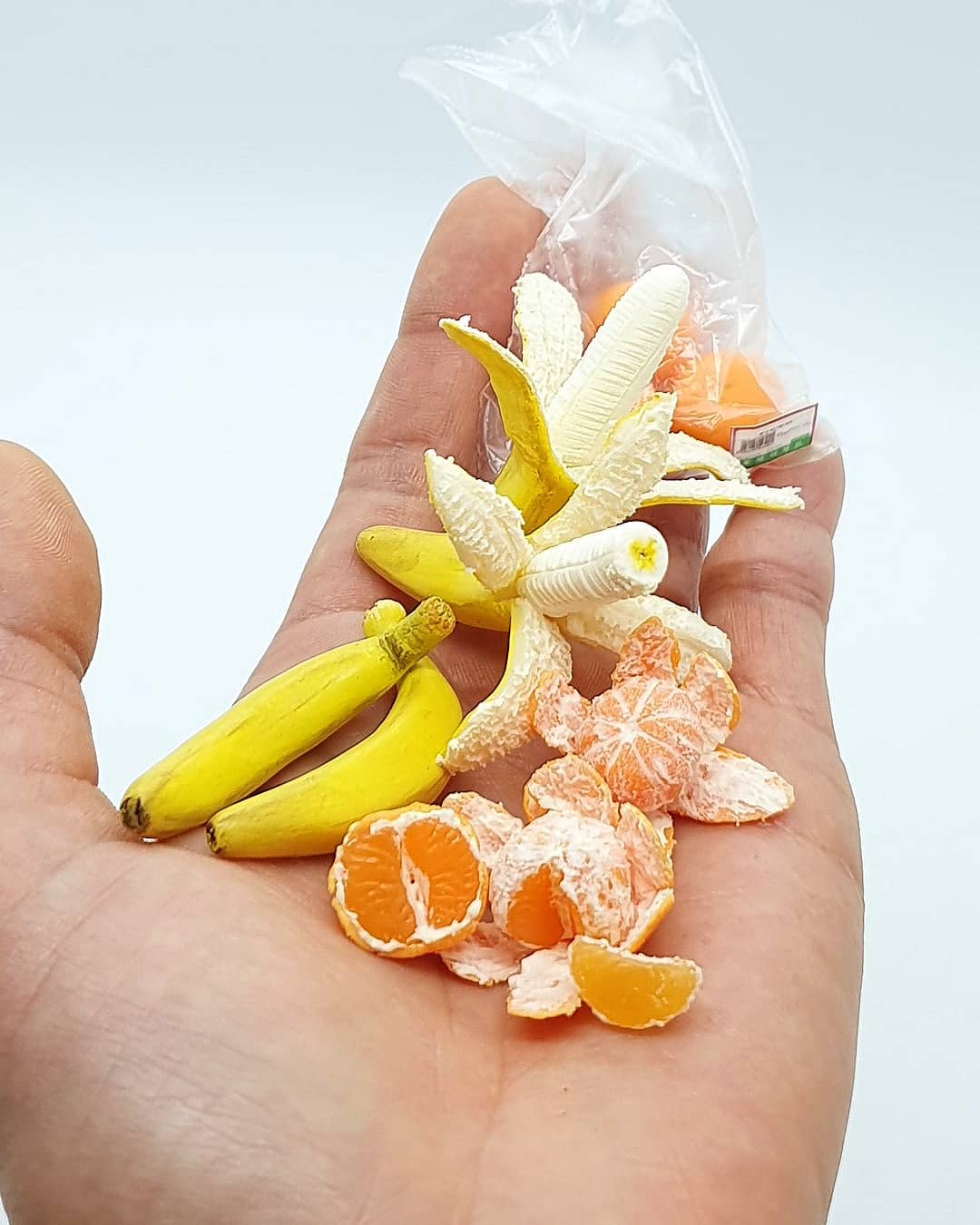 1 sculpture miniature fruits sunny miniworld