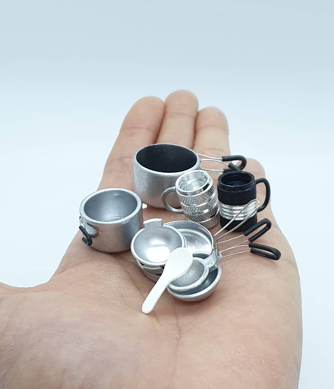 18 sculpture miniature utensils sunny miniworld