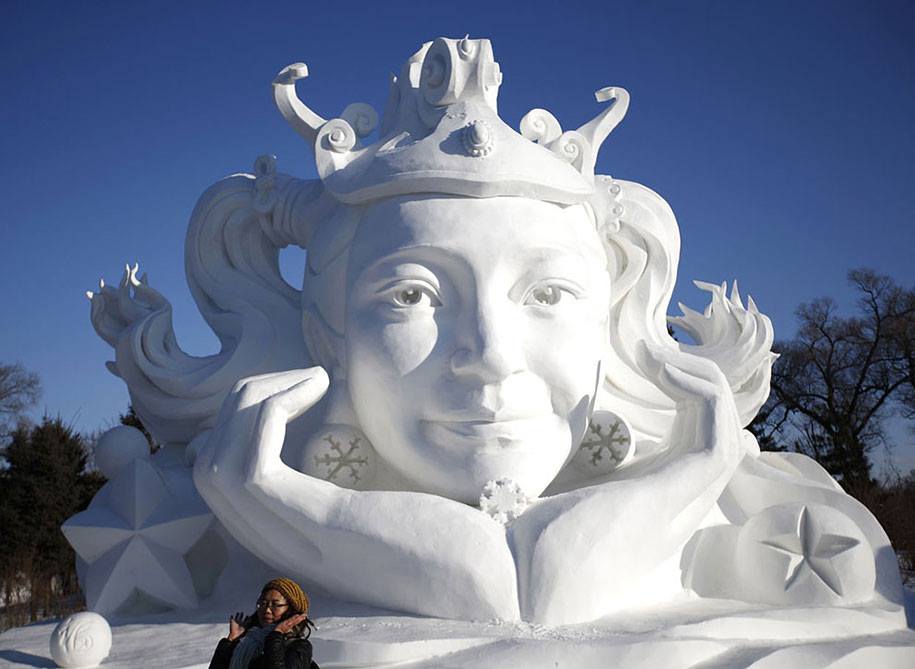 girl snow sculpture