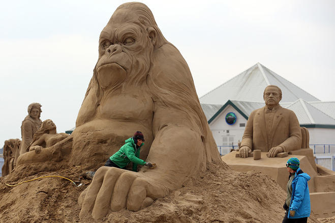 gorilla sand sculptures