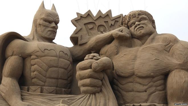 batman sand sculptures