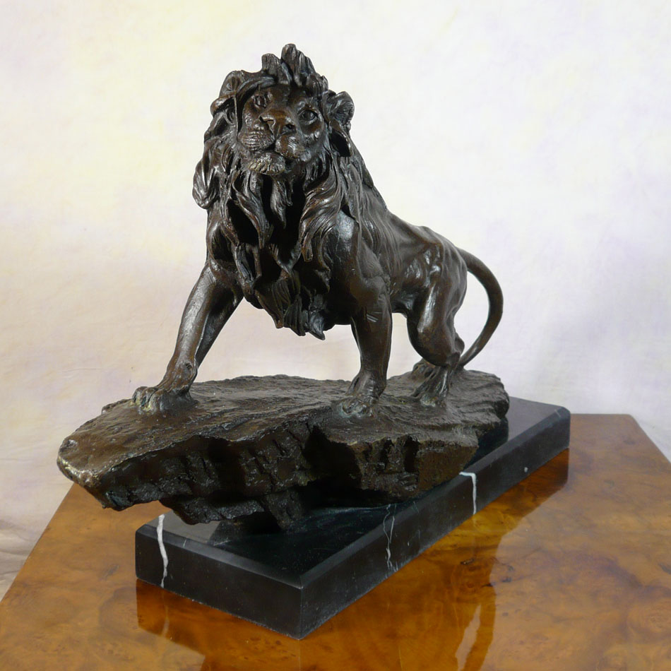 lion bronze sculptures