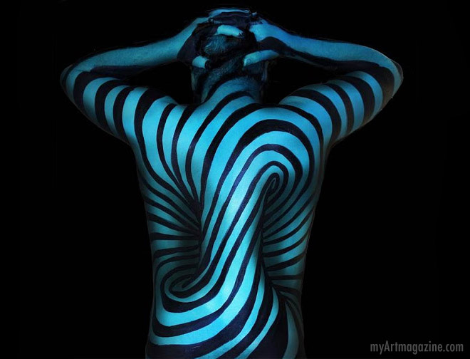 body painting art optical illusion